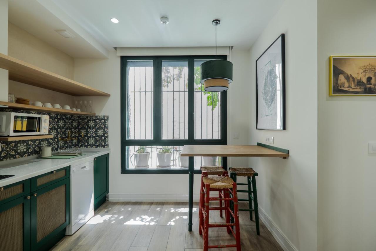 Wello Apartments Sevilla Екстериор снимка